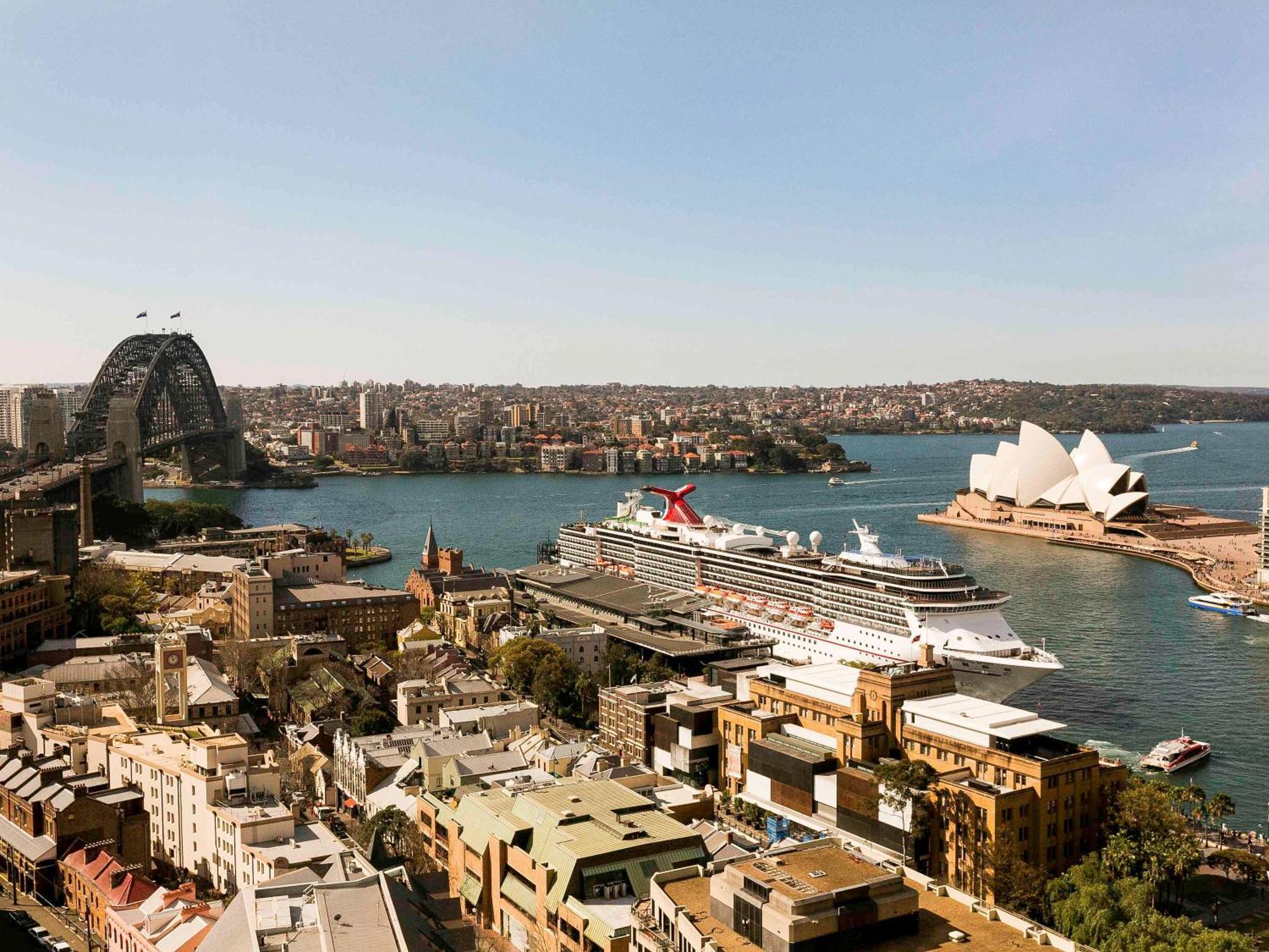 The Sebel Quay West Suites Sydney Exterior photo